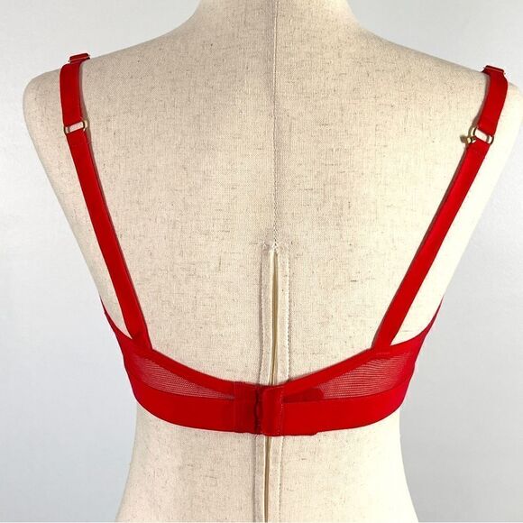 Lively Scalloped Lace No-Wire Push-Up Convertible Bra Tomato Red 34DDD - Picture 5 of 7